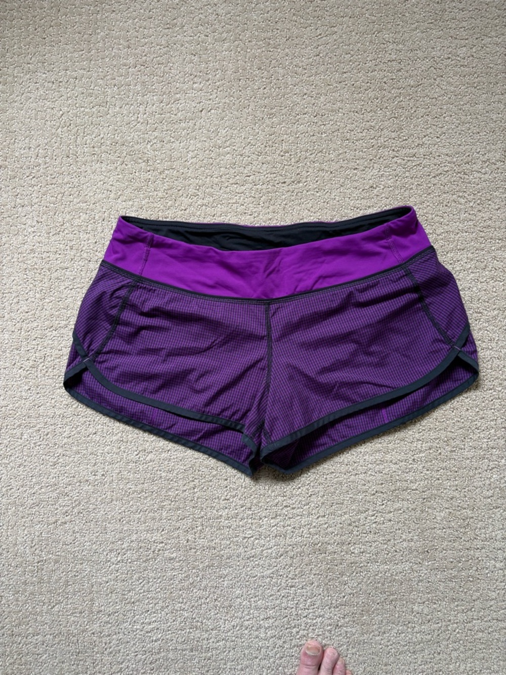 lululemon athletica Gingham Black Tenser Violet Purple Patterned Athletic Shorts